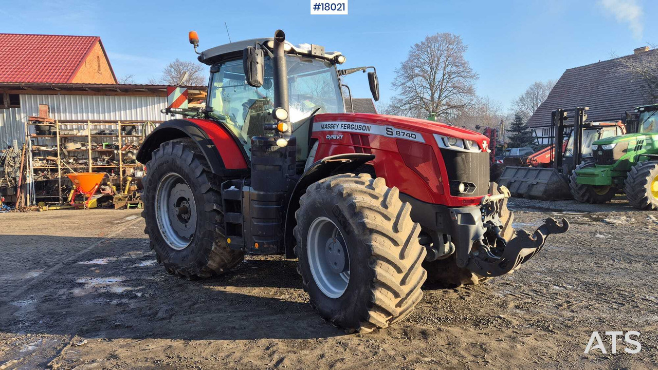 Massey Ferguson 8740S agricultural tractor (2019) - Ciągnik rolniczy: zdjęcie 3 Massey Ferguson 8740S agricultural tractor (2019) - Ciągnik rolniczy: zdjęcie 3