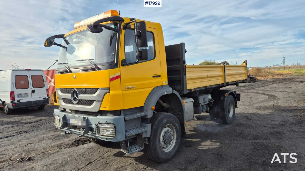 Mercedes-Benz 1824 4x4 dump truck (2005) - Wywrotka: zdjęcie 5 Mercedes-Benz 1824 4x4 dump truck (2005) - Wywrotka: zdjęcie 5