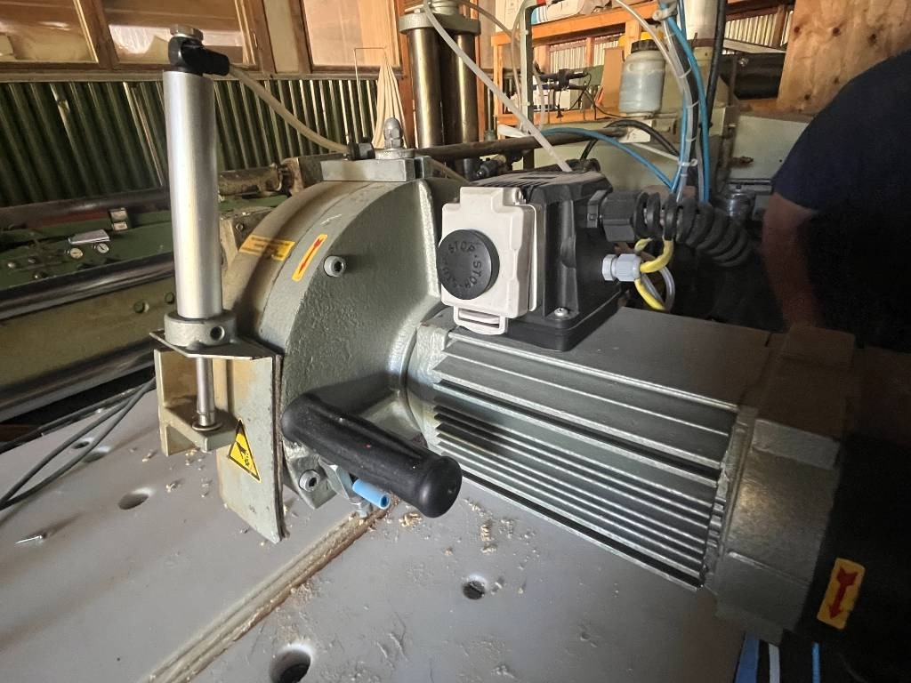 Obrabiarka Annet GRAULE QNF Crosscut saw with TigerStop TS 4.8 L Au: zdjęcie 6 Obrabiarka Annet GRAULE QNF Crosscut saw with TigerStop TS 4.8 L Au: zdjęcie 6