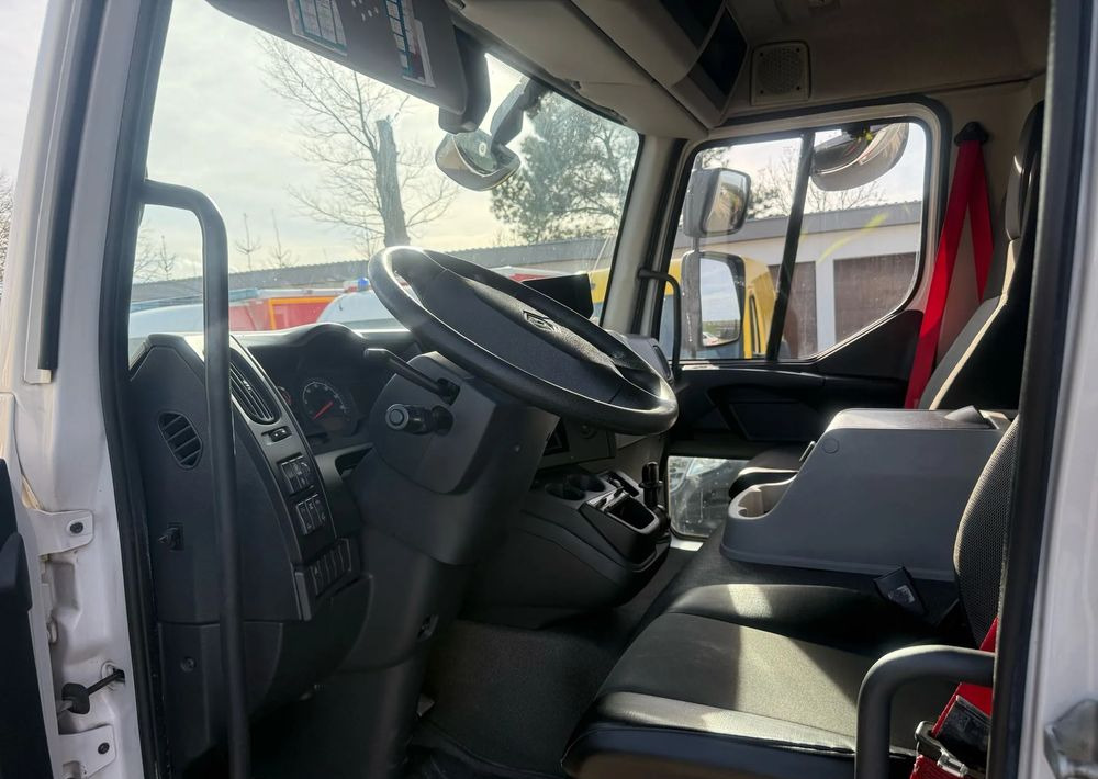 Renault D12 Renault D12: zdjęcie 9 Renault D12 Renault D12: zdjęcie 9