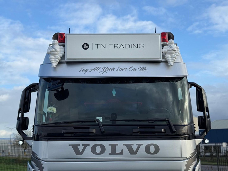 Volvo FH 13.460XL SHOW, ALCOA, INTERIEUR, ALS NIEUW, PUSHER, TOP. - Ciągnik siodłowy: zdjęcie 4 Volvo FH 13.460XL SHOW, ALCOA, INTERIEUR, ALS NIEUW, PUSHER, TOP. - Ciągnik siodłowy: zdjęcie 4