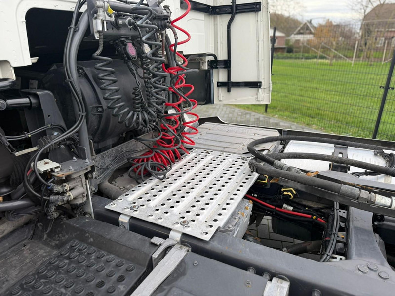 Wywrotka Volvo FH16.650XL VOLLUCHT, RETARDER, HYDRAULIEK, LEER, PARK COOL.: zdjęcie 8 Wywrotka Volvo FH16.650XL VOLLUCHT, RETARDER, HYDRAULIEK, LEER, PARK COOL.: zdjęcie 8