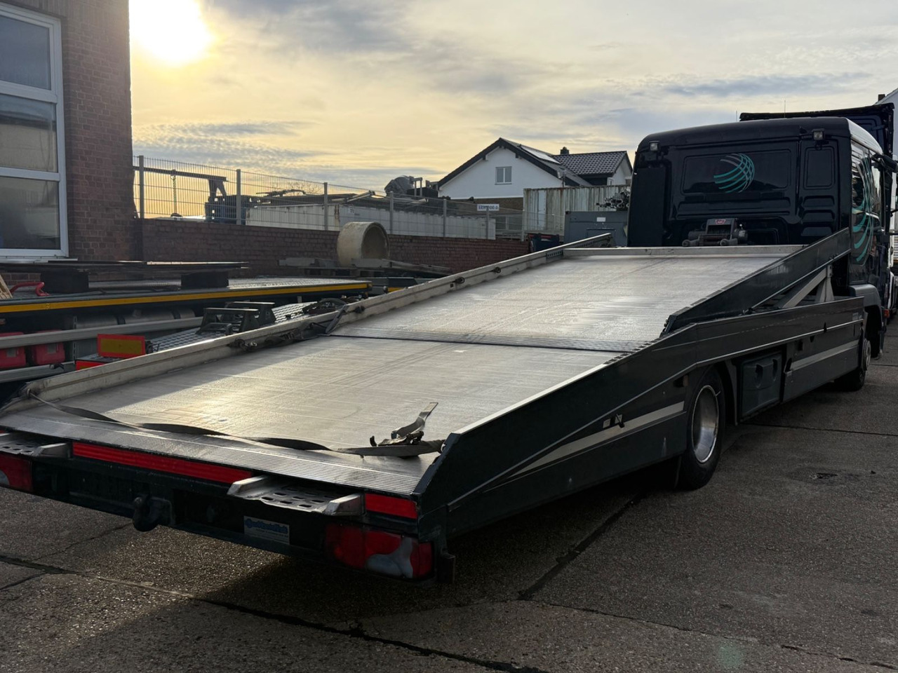 MAN TGL 8.210BL Moetefindt Doppelstock, Klima, Winde - Ciężarówka do przewozu samochodów: zdjęcie 3 MAN TGL 8.210BL Moetefindt Doppelstock, Klima, Winde - Ciężarówka do przewozu samochodów: zdjęcie 3