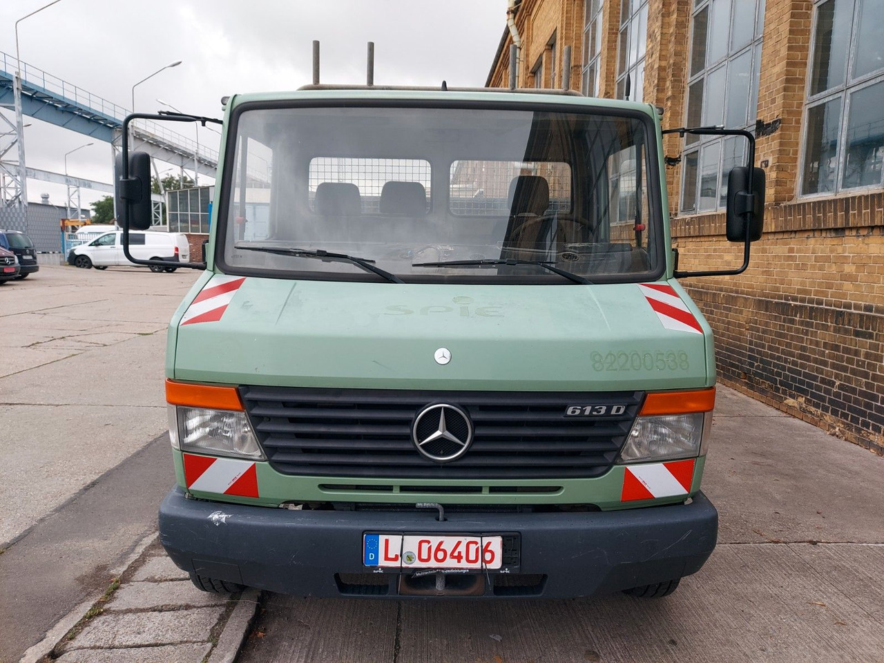Mercedes-Benz Vario 613D Pritsche lang extralang - Samochód dostawczy skrzyniowy: zdjęcie 3 Mercedes-Benz Vario 613D Pritsche lang extralang - Samochód dostawczy skrzyniowy: zdjęcie 3