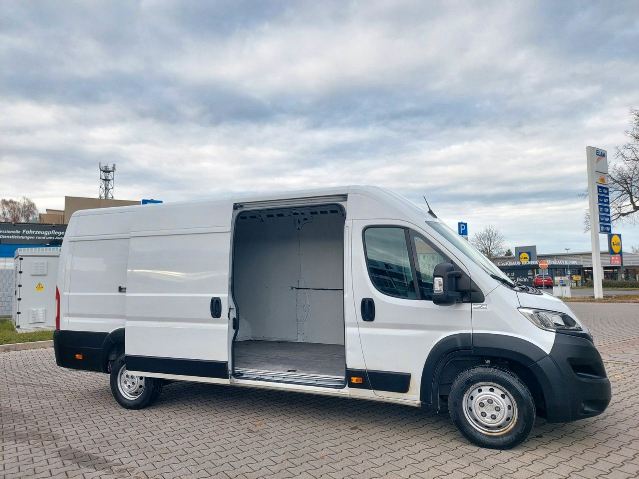 Opel Movano C Kasten L4H2 3,5t Maxi lang hoch Klima - Mikrobus: zdjęcie 1 Opel Movano C Kasten L4H2 3,5t Maxi lang hoch Klima - Mikrobus: zdjęcie 1