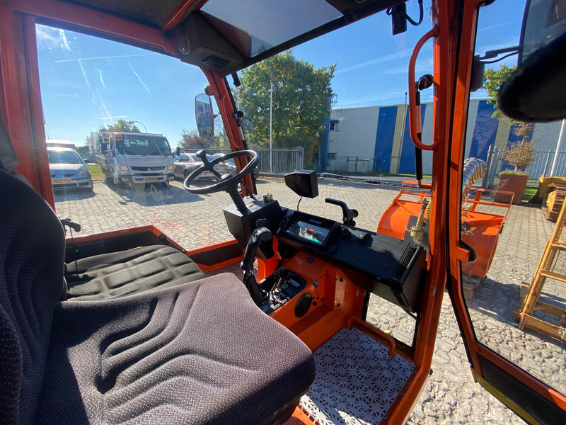 Holder C3.42 NVT - Maszyna do odśnieżania: zdjęcie 5 Holder C3.42 NVT - Maszyna do odśnieżania: zdjęcie 5