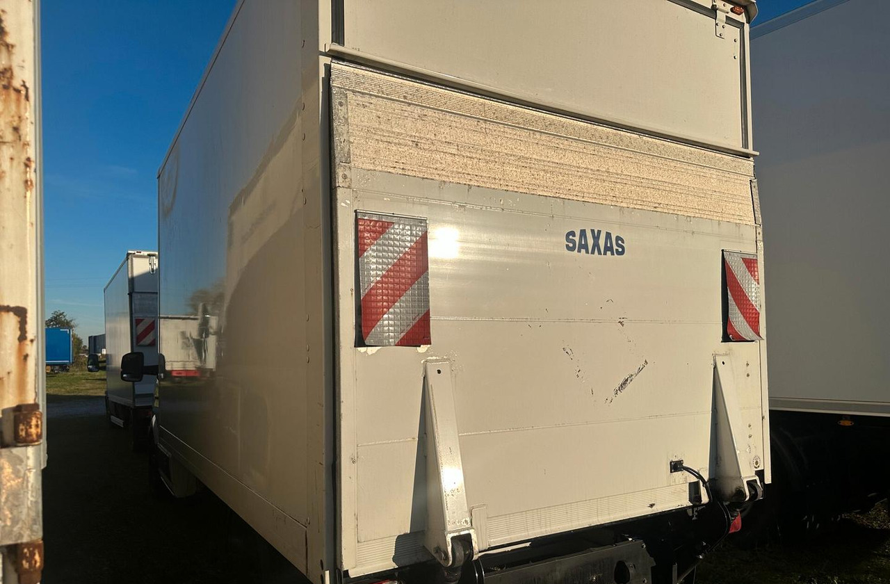 Volkswagen - Dostawczy kontener: zdjęcie 4 Volkswagen - Dostawczy kontener: zdjęcie 4