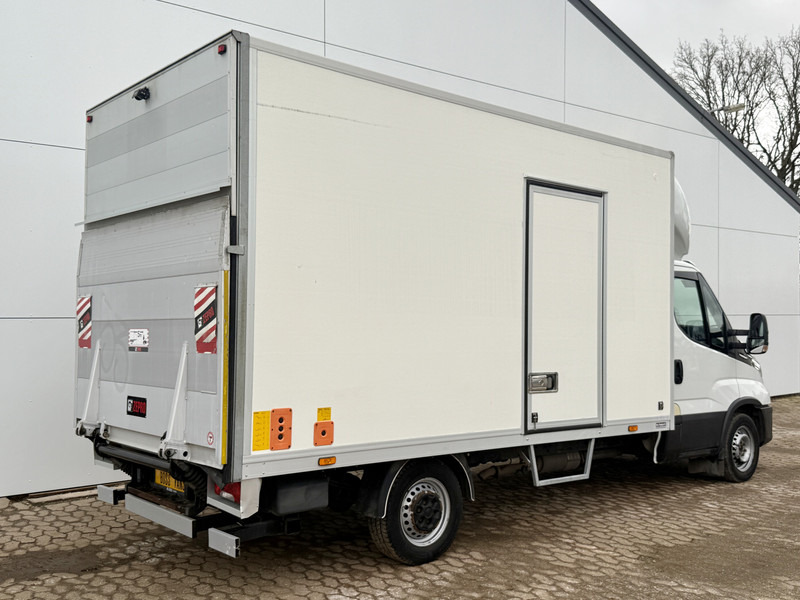 Iveco Daily 35S18 3.0 Laadklep Automaat LED Climate Control Adaptieve Cruise Control Standkachel Camera Navigatie - Dostawczy kontener: zdjęcie 3 Iveco Daily 35S18 3.0 Laadklep Automaat LED Climate Control Adaptieve Cruise Control Standkachel Camera Navigatie - Dostawczy kontener: zdjęcie 3