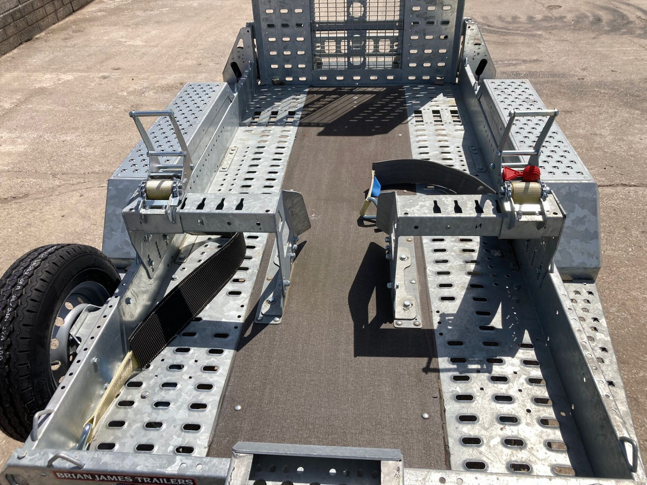 Przyczepa do transportu maszyn Brian James Trailers T-02-T: zdjęcie 13 Przyczepa do transportu maszyn Brian James Trailers T-02-T: zdjęcie 13