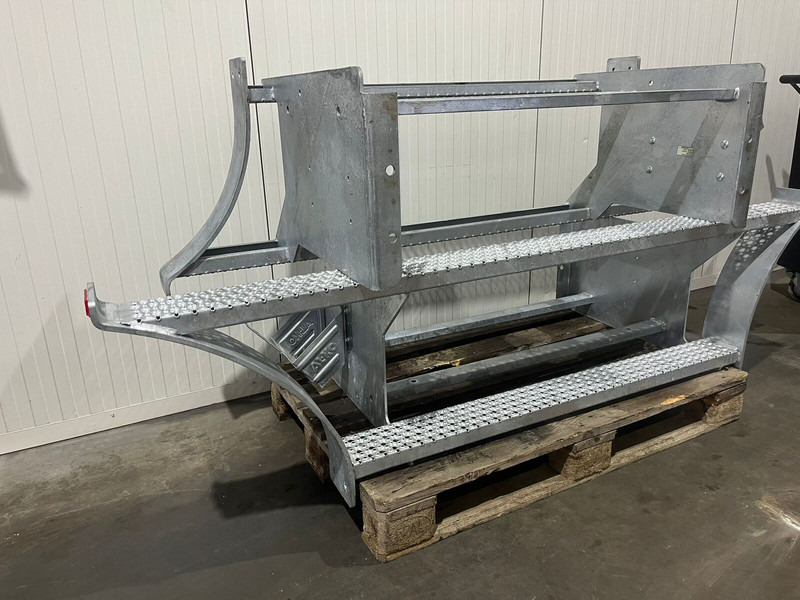 Liebherr - Kabina i wnętrze: zdjęcie 3 Liebherr - Kabina i wnętrze: zdjęcie 3