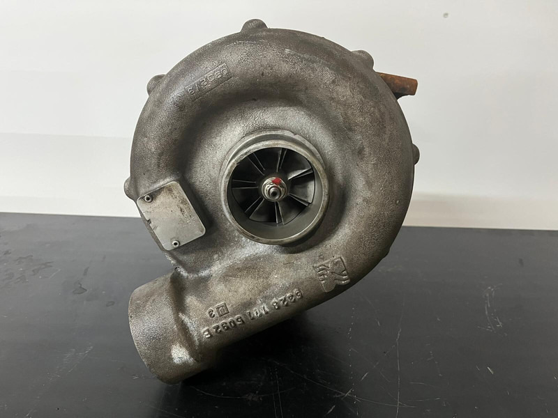 Liebherr - Turbosprężarka: zdjęcie 1 Liebherr - Turbosprężarka: zdjęcie 1