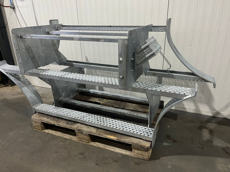 Liebherr - Kabina i wnętrze: zdjęcie 2 Liebherr - Kabina i wnętrze: zdjęcie 2