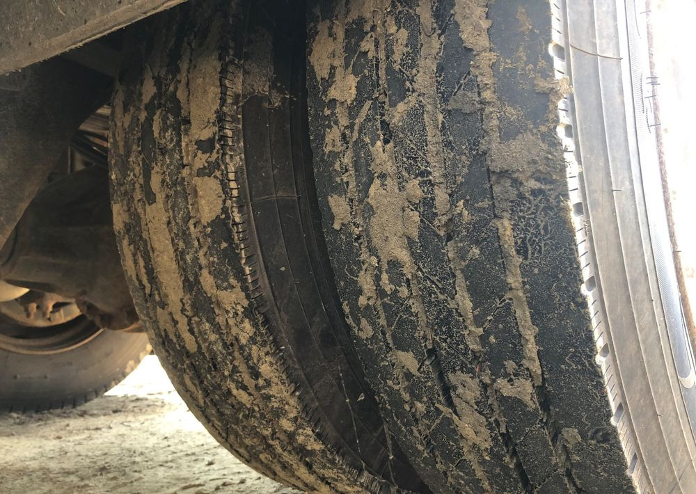 Mercedes-Benz Atego 1324 4x4 wywrotka piaskarka solarka - Wywrotka: zdjęcie 3 Mercedes-Benz Atego 1324 4x4 wywrotka piaskarka solarka - Wywrotka: zdjęcie 3