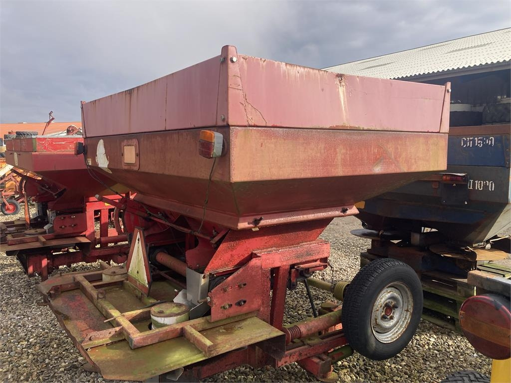 Bredal B2 LIFTOPHÆNGT - Rozsiewacz nawozów: zdjęcie 1 Bredal B2 LIFTOPHÆNGT - Rozsiewacz nawozów: zdjęcie 1