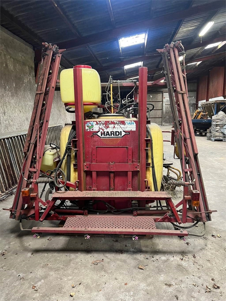 Hardi 800 L MED 12 BOM - Opryskiwacz zawieszany: zdjęcie 2 Hardi 800 L MED 12 BOM - Opryskiwacz zawieszany: zdjęcie 2