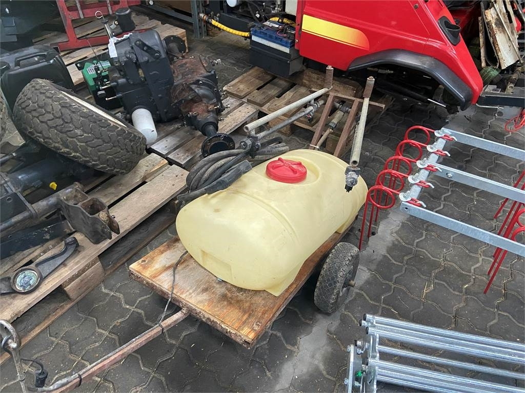 Opryskiwacz polowy Hardi T: zdjęcie 1