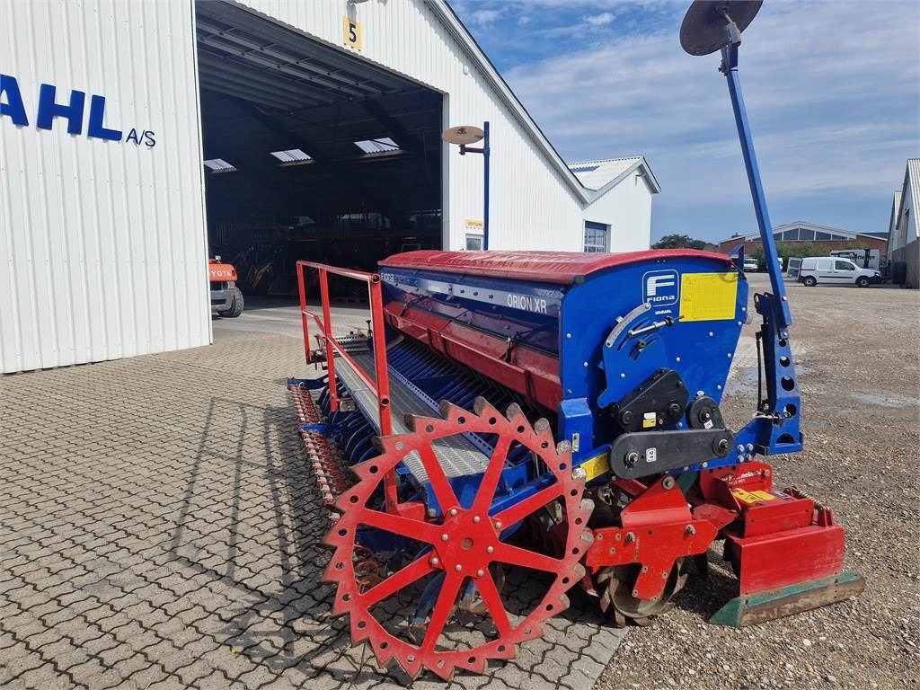 Kverneland NGS401 FIONA ORIONXR - Agregat uprawowo-siewny: zdjęcie 3 Kverneland NGS401 FIONA ORIONXR - Agregat uprawowo-siewny: zdjęcie 3