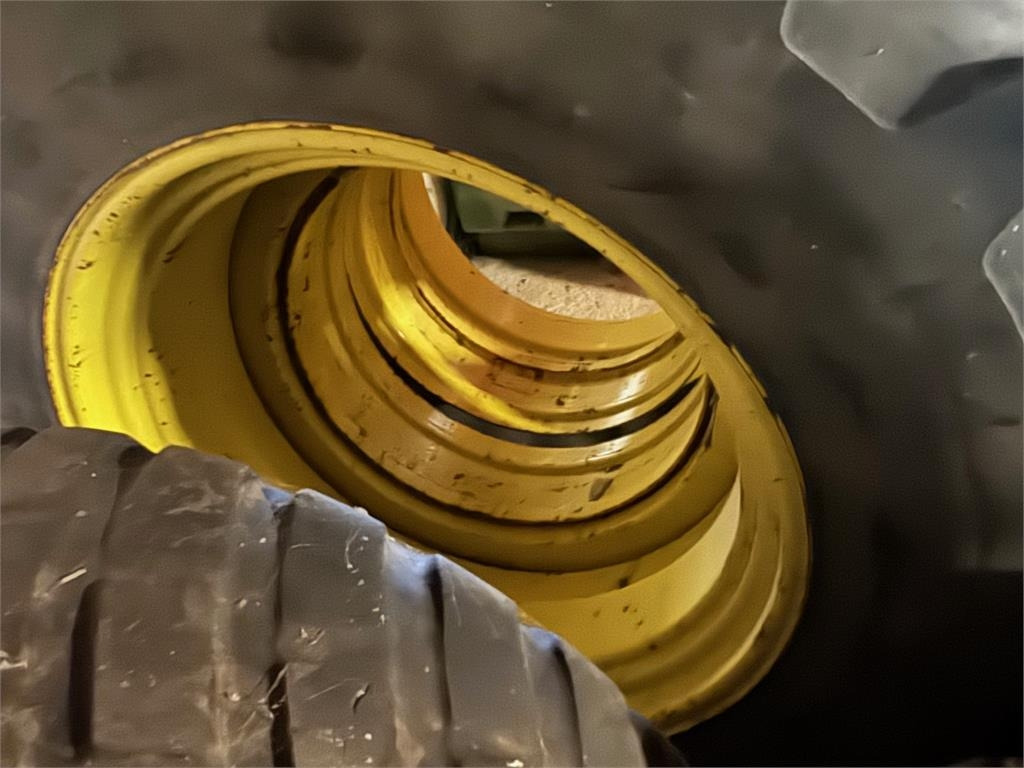 Schaad 18,4R38-32 - Opona do Maszyn rolniczych: zdjęcie 1 Schaad 18,4R38-32 - Opona do Maszyn rolniczych: zdjęcie 1