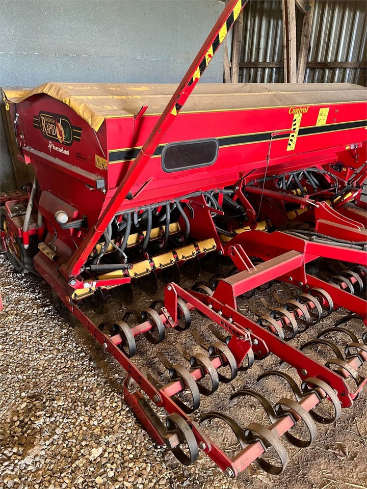 Vaderstad RAPID 400S - Agregat uprawowo-siewny: zdjęcie 3 Vaderstad RAPID 400S - Agregat uprawowo-siewny: zdjęcie 3