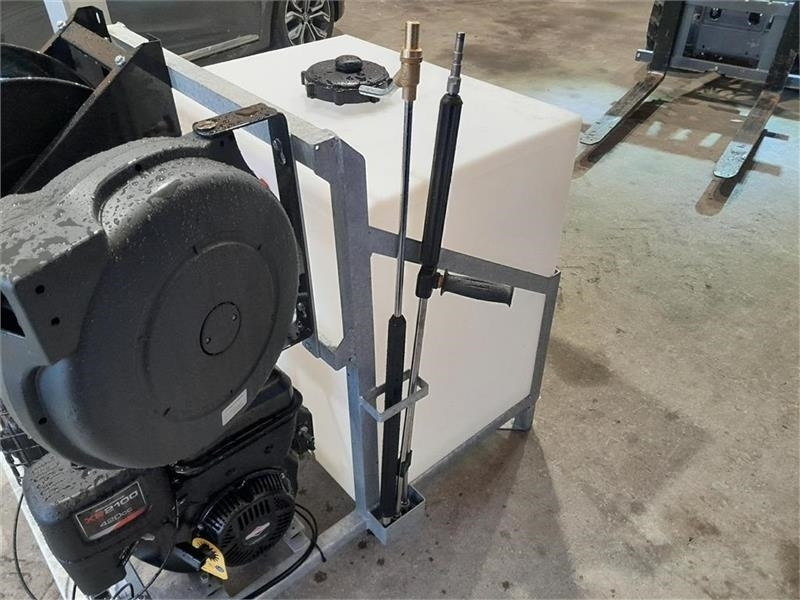 - - - BC AGRO - Myjka ciśnieniowa: zdjęcie 4 - - - BC AGRO - Myjka ciśnieniowa: zdjęcie 4