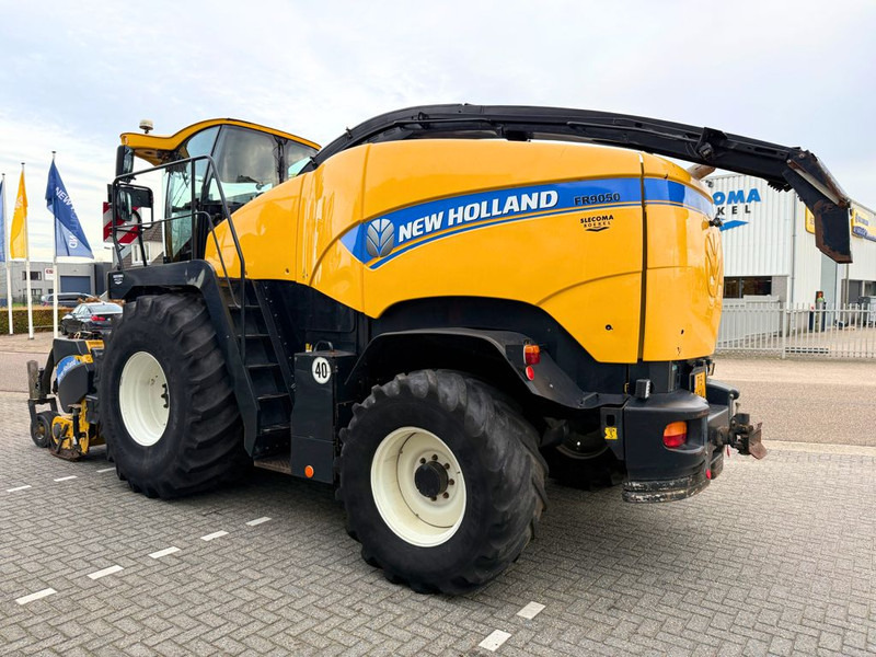 New Holland FR9050 - Sieczkarnia: zdjęcie 2 New Holland FR9050 - Sieczkarnia: zdjęcie 2