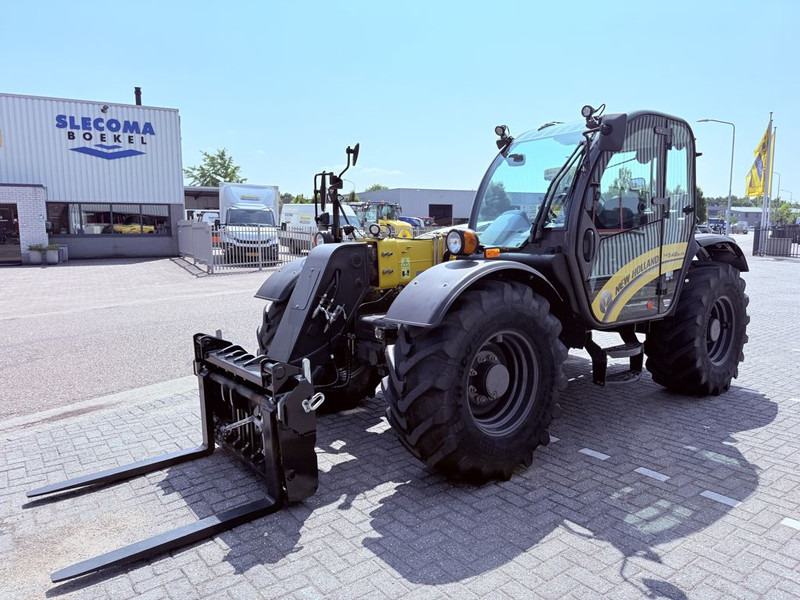 New Holland TH7.42 Telehandler - Ładowarka teleskopowa: zdjęcie 2 New Holland TH7.42 Telehandler - Ładowarka teleskopowa: zdjęcie 2