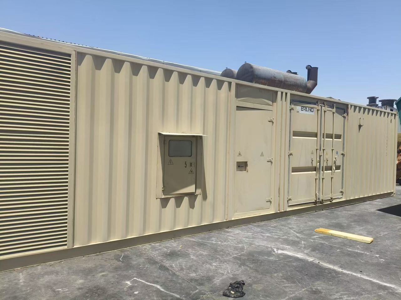 PERKINS 4012-46TWG3A - Generator budowlany: zdjęcie 1 PERKINS 4012-46TWG3A - Generator budowlany: zdjęcie 1