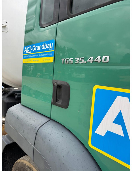 MAN TGS 32 - 440 - Bramowiec: zdjęcie 2 MAN TGS 32 - 440 - Bramowiec: zdjęcie 2