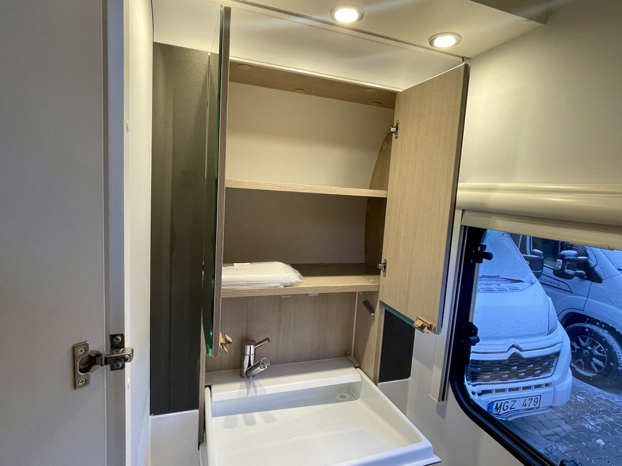 Nowy Przyczepa kempingowa Adria Action Sport: zdjęcie 14 Nowy Przyczepa kempingowa Adria Action Sport: zdjęcie 14