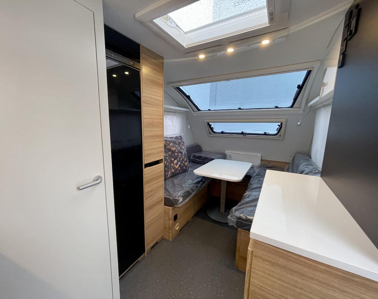 Nowy Przyczepa kempingowa Adria Action Sport: zdjęcie 7 Nowy Przyczepa kempingowa Adria Action Sport: zdjęcie 7