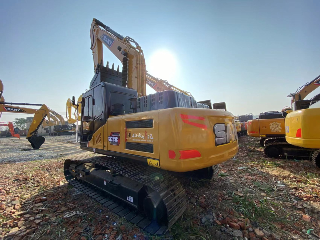 SANY SY235 - Koparka: zdjęcie 1 SANY SY235 - Koparka: zdjęcie 1