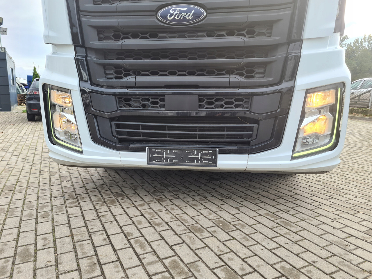 FORD PRZÓD KOMPLETNY LAMPA GRILL ATRAPA BELKA - Zderzak do Samochodów ciężarowych: zdjęcie 1 FORD PRZÓD KOMPLETNY LAMPA GRILL ATRAPA BELKA - Zderzak do Samochodów ciężarowych: zdjęcie 1
