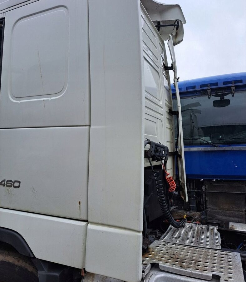 OWIEWKA LEWA SPOILER ZAKABINOWY VOLVO FH 12 13 - Aerodynamika/ Spojler do Samochodów ciężarowych: zdjęcie 3 OWIEWKA LEWA SPOILER ZAKABINOWY VOLVO FH 12 13 - Aerodynamika/ Spojler do Samochodów ciężarowych: zdjęcie 3