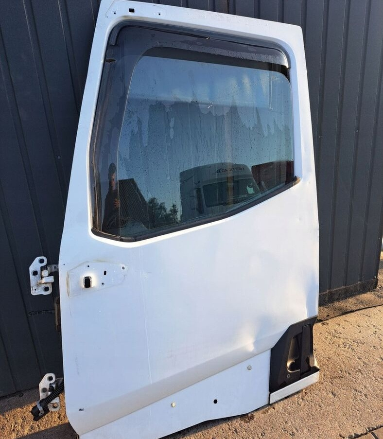 RENAULT DRZWI KOMPLETNE LEWE RENAULT GAMA T K C RANGE - Drzwi i części do Samochodów ciężarowych: zdjęcie 2 RENAULT DRZWI KOMPLETNE LEWE RENAULT GAMA T K C RANGE - Drzwi i części do Samochodów ciężarowych: zdjęcie 2