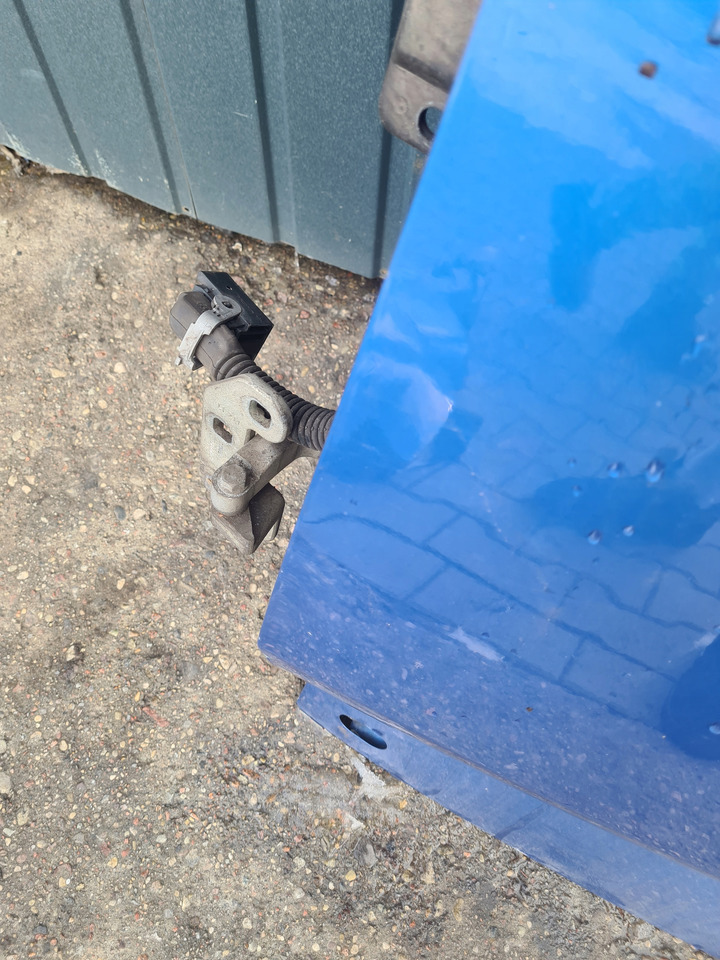 RENAULT DRZWI KOMPLETNE LEWE RENAULT GAMA T RANGE HIGH WYSOKA KABINA - Drzwi i części do Samochodów ciężarowych: zdjęcie 3 RENAULT DRZWI KOMPLETNE LEWE RENAULT GAMA T RANGE HIGH WYSOKA KABINA - Drzwi i części do Samochodów ciężarowych: zdjęcie 3