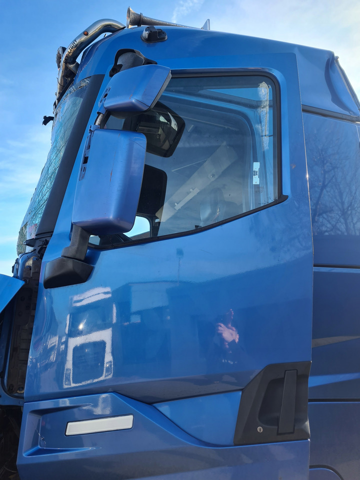 RENAULT DRZWI KOMPLETNE LEWE RENAULT GAMA T RANGE HIGH WYSOKA KABINA - Drzwi i części do Samochodów ciężarowych: zdjęcie 2 RENAULT DRZWI KOMPLETNE LEWE RENAULT GAMA T RANGE HIGH WYSOKA KABINA - Drzwi i części do Samochodów ciężarowych: zdjęcie 2