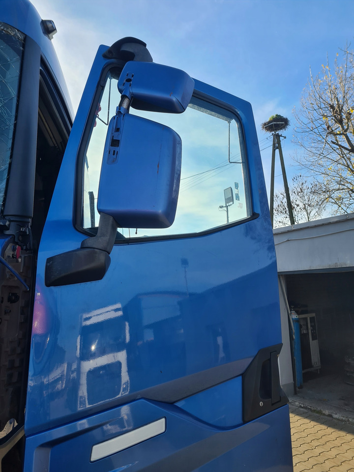 RENAULT DRZWI KOMPLETNE LEWE RENAULT GAMA T RANGE HIGH WYSOKA KABINA - Drzwi i części do Samochodów ciężarowych: zdjęcie 1 RENAULT DRZWI KOMPLETNE LEWE RENAULT GAMA T RANGE HIGH WYSOKA KABINA - Drzwi i części do Samochodów ciężarowych: zdjęcie 1