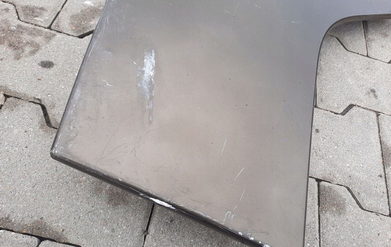 RENAULT KLAPA SCHOWKA DRZWICZKI LEWE RENAULT GAMA RANGE T - Nadwozie i zewnętrzne elementy do Samochodów ciężarowych: zdjęcie 2 RENAULT KLAPA SCHOWKA DRZWICZKI LEWE RENAULT GAMA RANGE T - Nadwozie i zewnętrzne elementy do Samochodów ciężarowych: zdjęcie 2