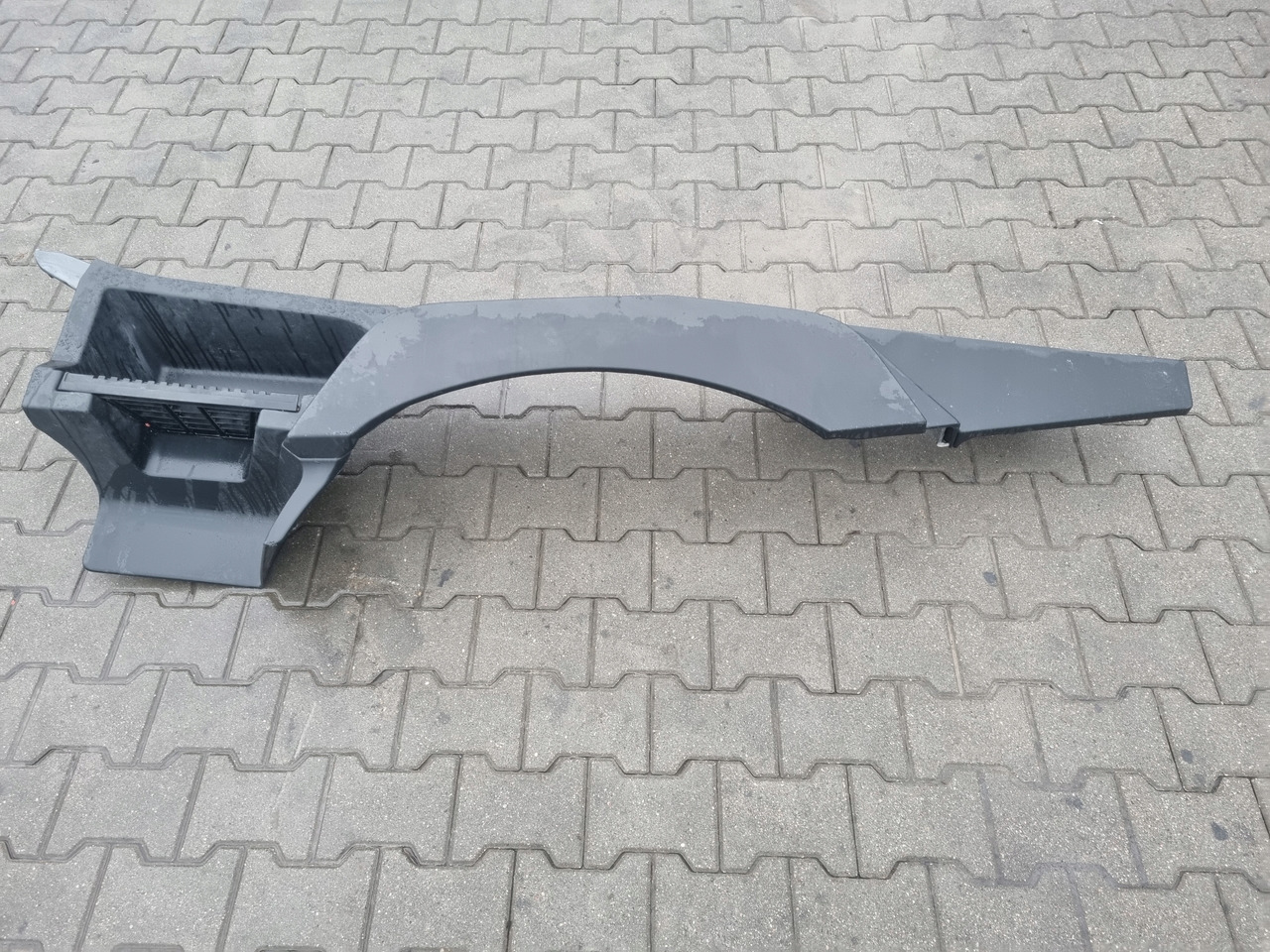 RENAULT STOPNICA GÓRNA STOPIEŃ LEWY RENAULT GAMA T RANGE - Stopień do Samochodów ciężarowych: zdjęcie 1 RENAULT STOPNICA GÓRNA STOPIEŃ LEWY RENAULT GAMA T RANGE - Stopień do Samochodów ciężarowych: zdjęcie 1