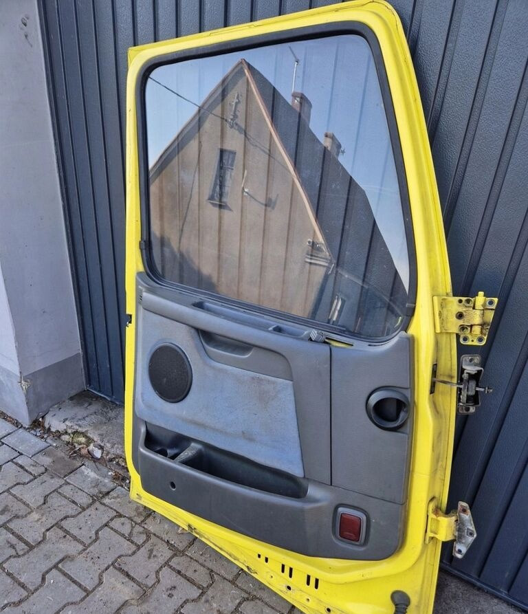 Volvo KOMPLETNE LEWE FH 12 13 Volvo FH 12 13 - Drzwi i części do Samochodów ciężarowych: zdjęcie 2 Volvo KOMPLETNE LEWE FH 12 13 Volvo FH 12 13 - Drzwi i części do Samochodów ciężarowych: zdjęcie 2