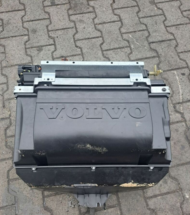 Volvo NAGRZEWNICA KOMPLETNA VOLVO FH FM 9 13 LIFT - Ogrzewanie/ Wentylacja do Samochodów ciężarowych: zdjęcie 2 Volvo NAGRZEWNICA KOMPLETNA VOLVO FH FM 9 13 LIFT - Ogrzewanie/ Wentylacja do Samochodów ciężarowych: zdjęcie 2