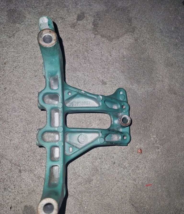 WSPORNIK ŁAPA MOCOWANIE PODSTAWA VOLVO FH 16 D16K 21938087 Volvo FH 16 D16K 21938087 Volvo VOLVO FH 16 D16K 21938087 - Nadwozie i zewnętrzne elementy do Samochodów ciężarowych: zdjęcie 3 WSPORNIK ŁAPA MOCOWANIE PODSTAWA VOLVO FH 16 D16K 21938087 Volvo FH 16 D16K 21938087 Volvo VOLVO FH 16 D16K 21938087 - Nadwozie i zewnętrzne elementy do Samochodów ciężarowych: zdjęcie 3