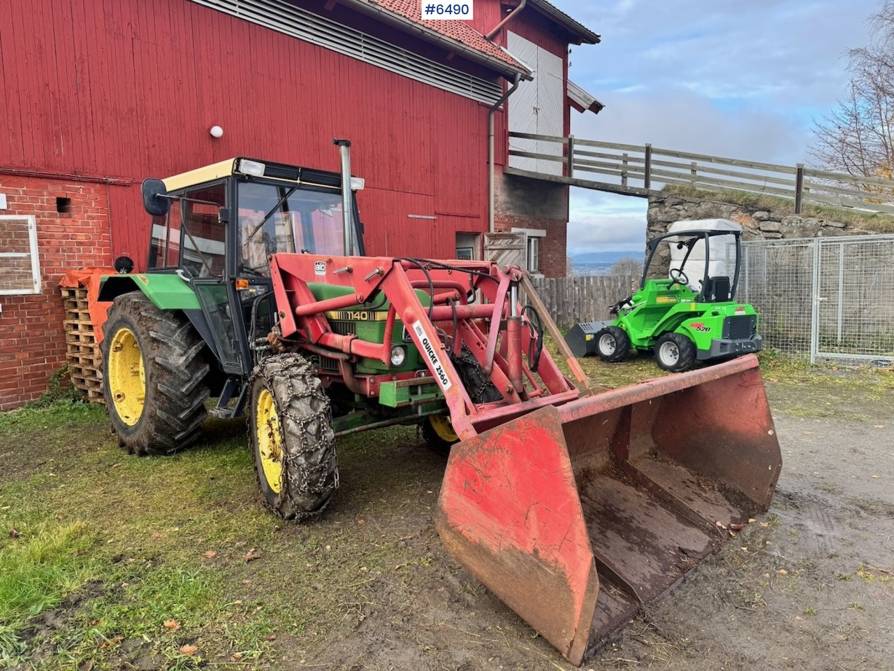 1980 John Deere 1140 w/ Front loader and bucket. - Ciągnik rolniczy: zdjęcie 1 1980 John Deere 1140 w/ Front loader and bucket. - Ciągnik rolniczy: zdjęcie 1