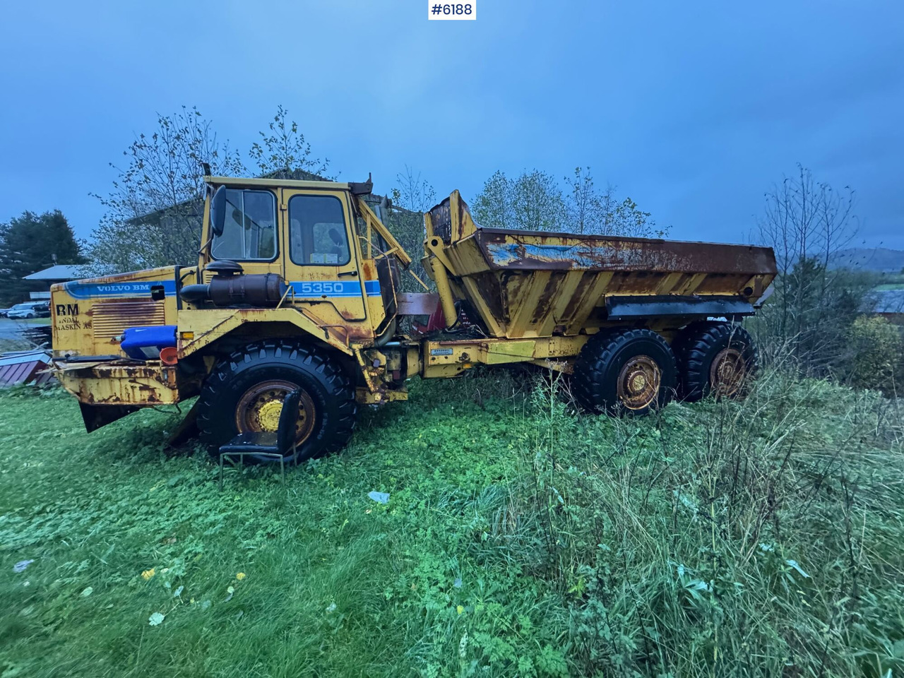 1985 Volvo BM 5350B 6x6 dumper - Wozidło przegubowe: zdjęcie 4 1985 Volvo BM 5350B 6x6 dumper - Wozidło przegubowe: zdjęcie 4