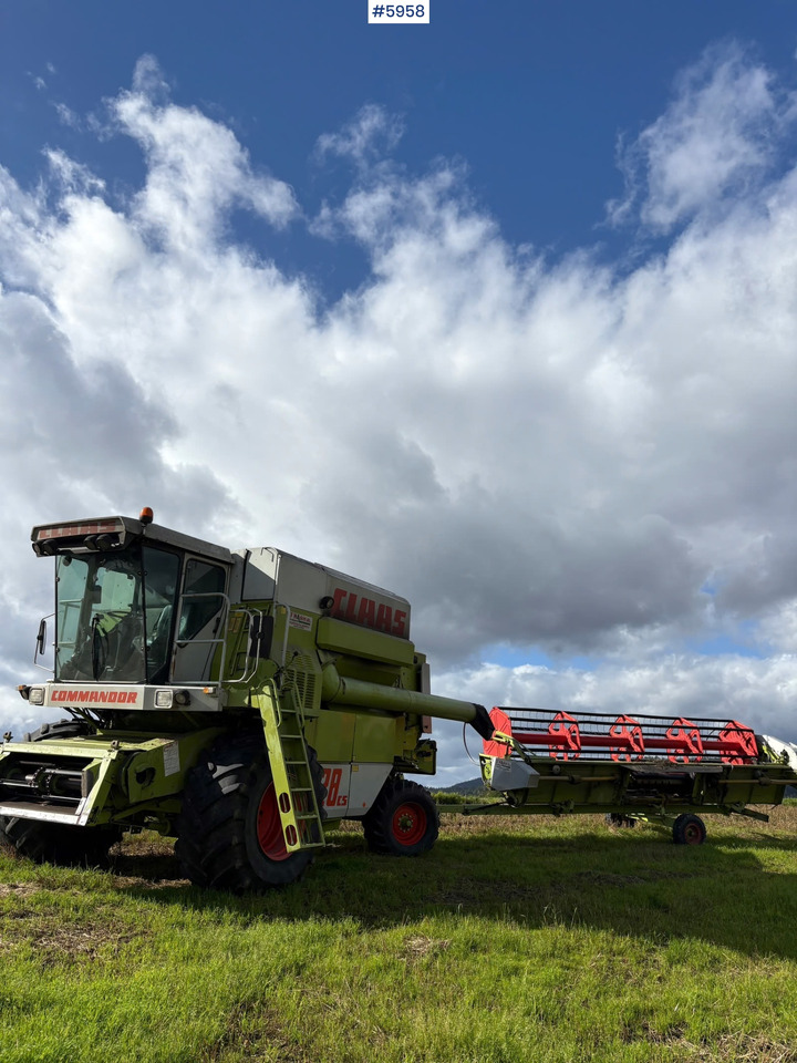 1993 Claas Commandor 228 CS - Kombajn zbożowy: zdjęcie 2 1993 Claas Commandor 228 CS - Kombajn zbożowy: zdjęcie 2