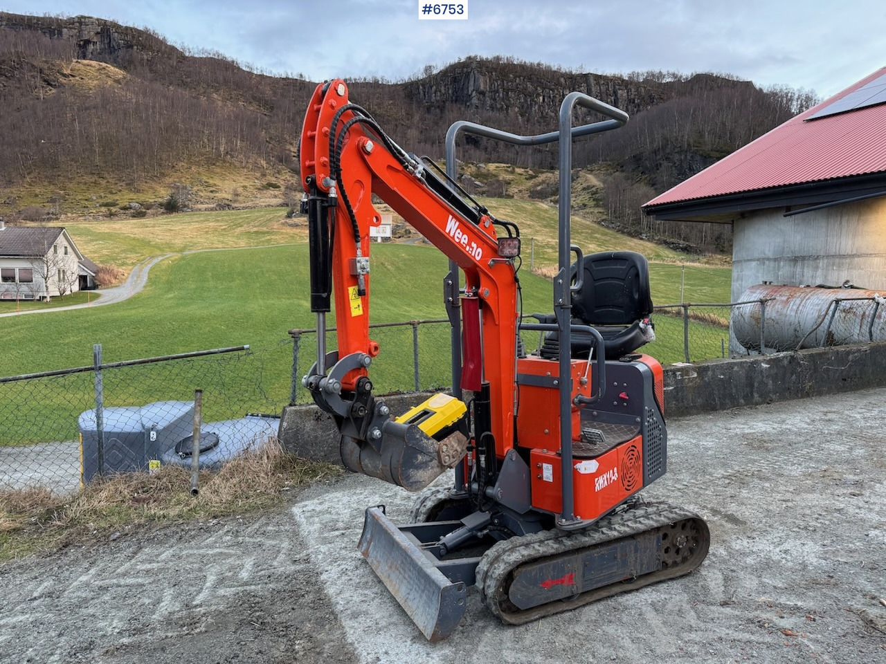 2025 RWX 10-8 Mini excavator w/ 2 buckets, grapple and spike. - Minikoparka: zdjęcie 4 2025 RWX 10-8 Mini excavator w/ 2 buckets, grapple and spike. - Minikoparka: zdjęcie 4