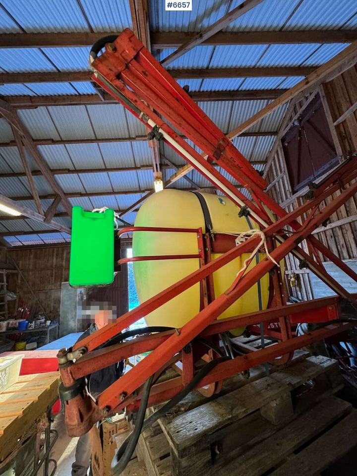 Hardi field sprayer, 8 meters - Opryskiwacz polowy: zdjęcie 3 Hardi field sprayer, 8 meters - Opryskiwacz polowy: zdjęcie 3