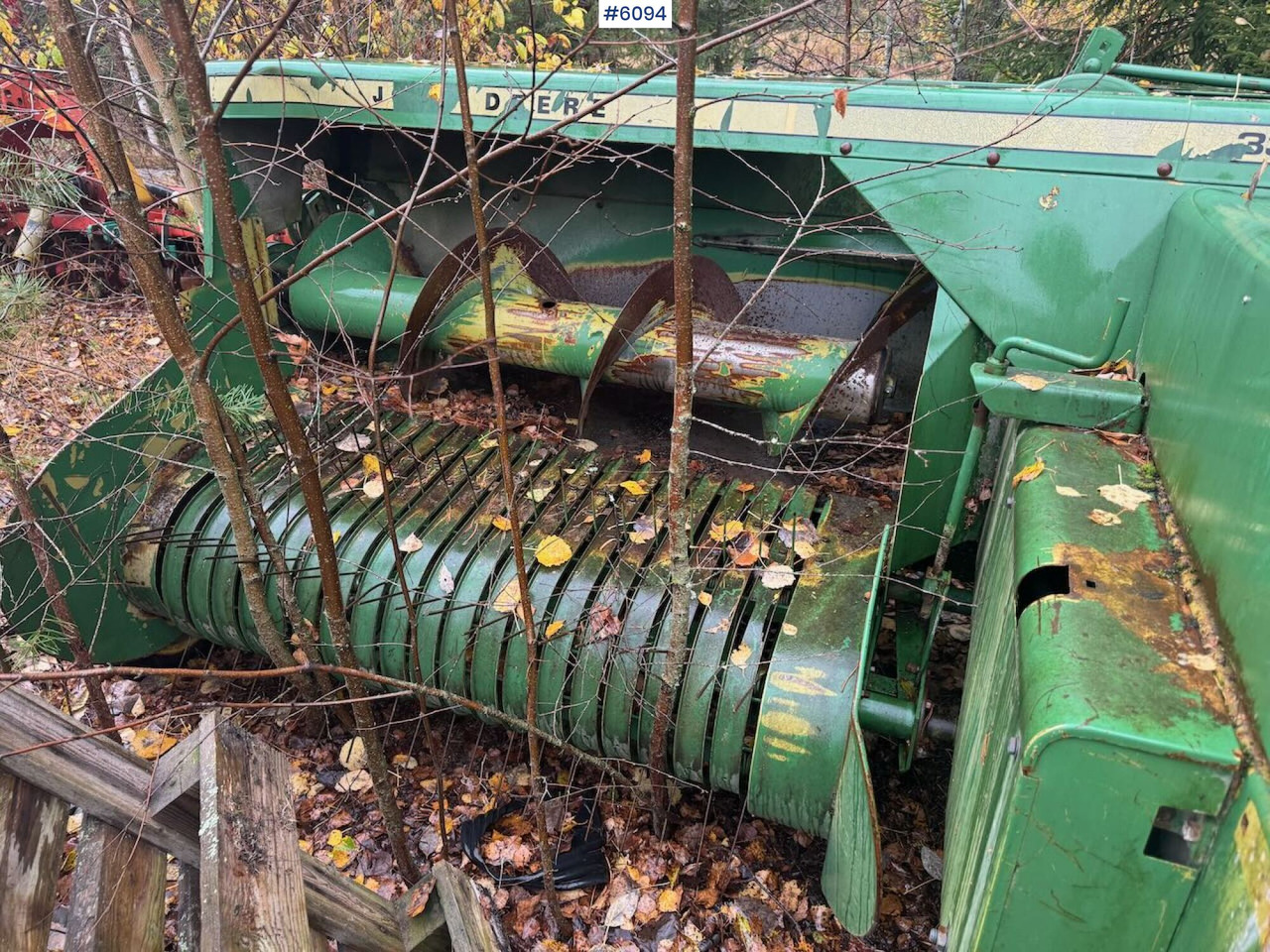 John Deere 332 - Sprzęt do siana: zdjęcie 5 John Deere 332 - Sprzęt do siana: zdjęcie 5