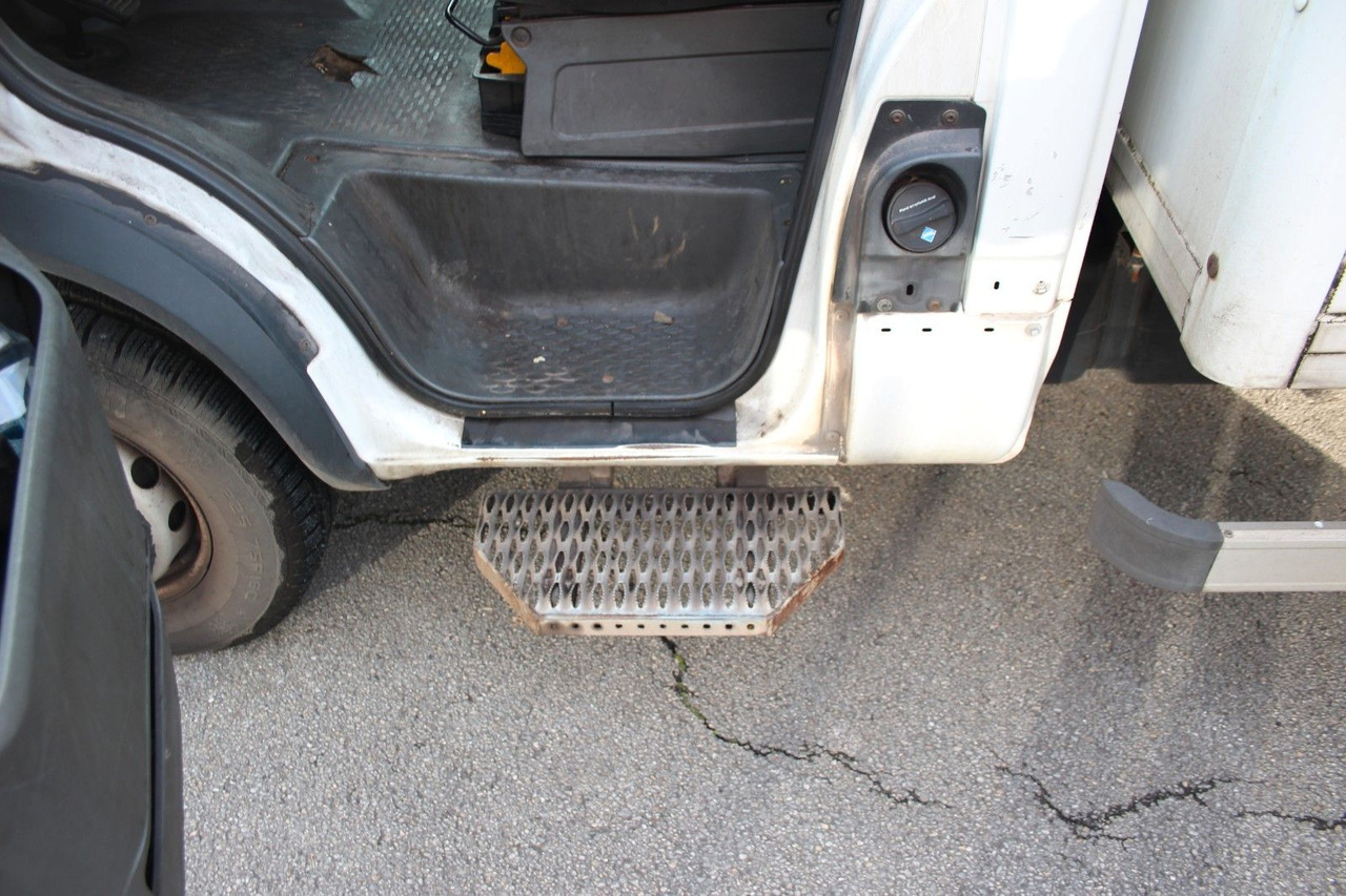 Iveco Daily 70C17 Koffer - Dostawczy kontener: zdjęcie 5 Iveco Daily 70C17 Koffer - Dostawczy kontener: zdjęcie 5