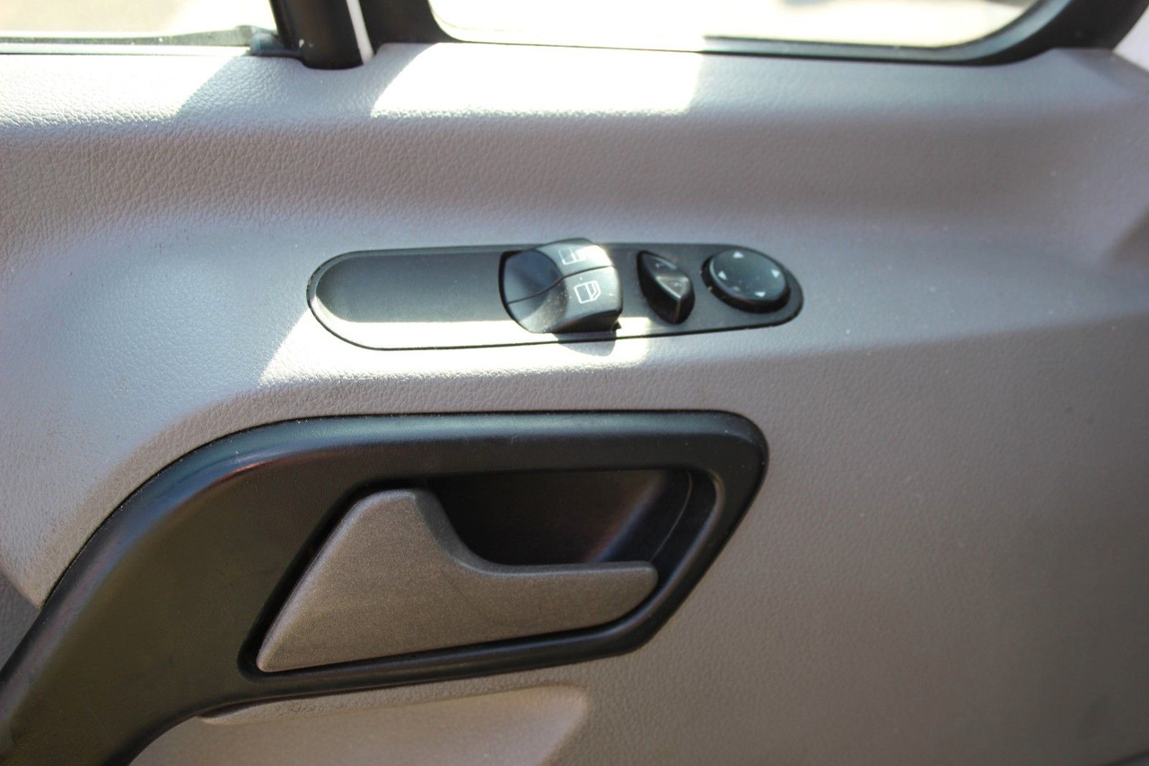 Volkswagen Crafter KÜHLUNG 35 L2H2 Hochdach - Samochód dostawczy chłodnia: zdjęcie 5 Volkswagen Crafter KÜHLUNG 35 L2H2 Hochdach - Samochód dostawczy chłodnia: zdjęcie 5